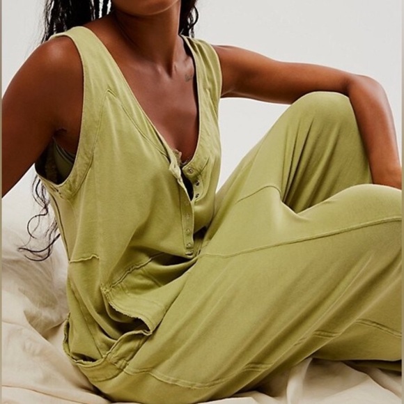 NEW Free People Dusk To Dawn Romper Winter Pear Green Size XS - Picture 4 of 4